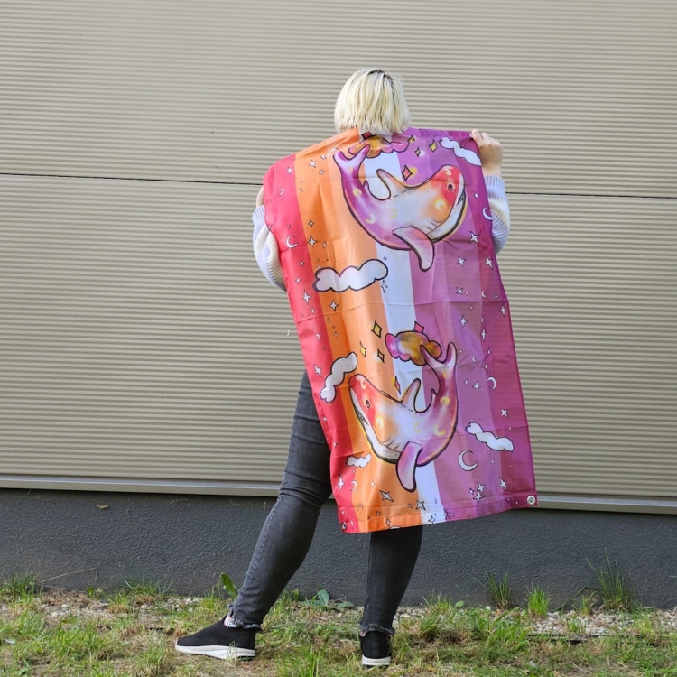 lesbijska flaga z rekinami (5).jpg