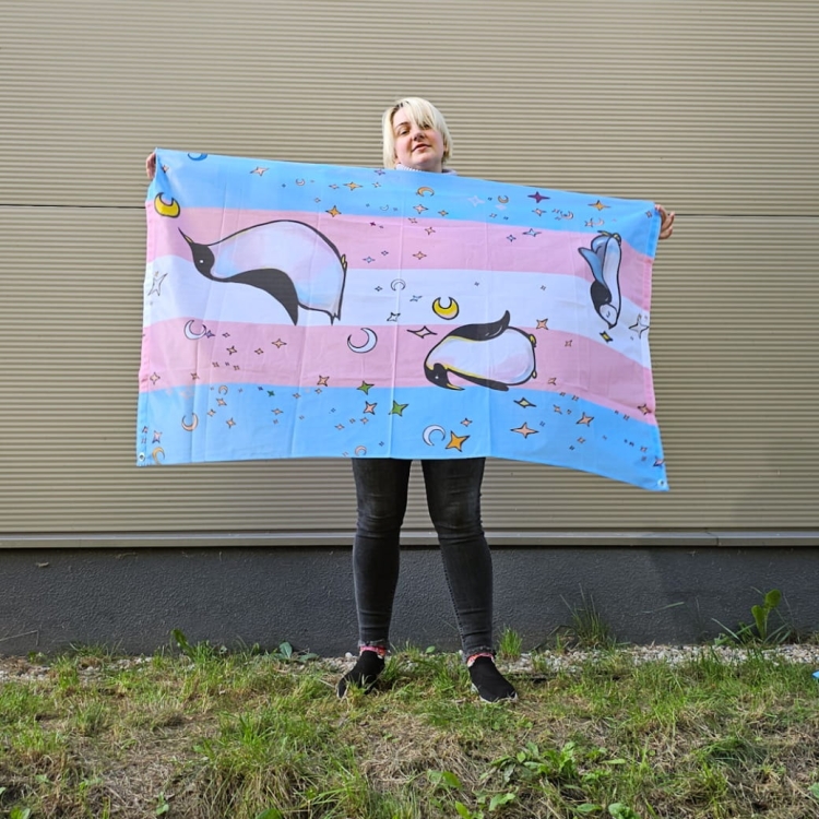 pingwiny i flaga trans (4).jpg